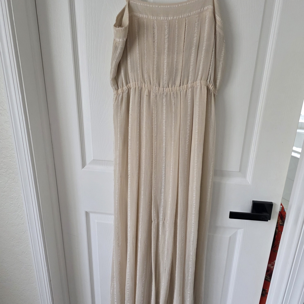 Forever 21 Cream Maxi Dress